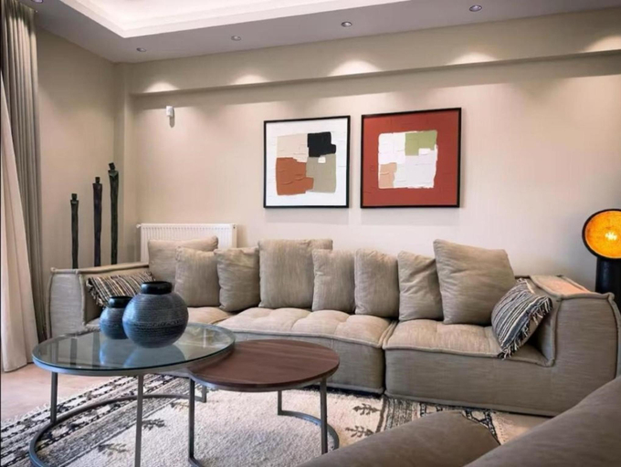 5, Elegant VIP Apartment - Athens Town, Attica