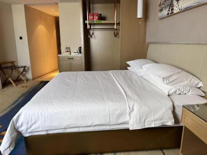 Bedroom 2, Vienna Hotel Xinfeng West High-Speed Railway Station, Ganzhou