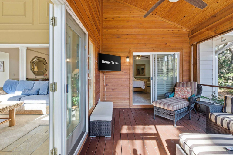 Room 4, Vacation Paradise - Private Pool Fire Pit BBQ, Beaufort