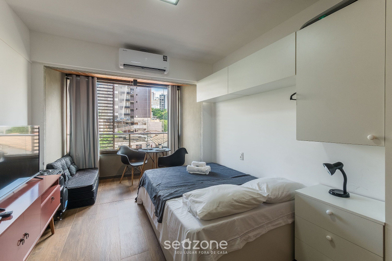 Room 2, Studio in a Condominium w/ Pool and gym Eub0106, Salvador