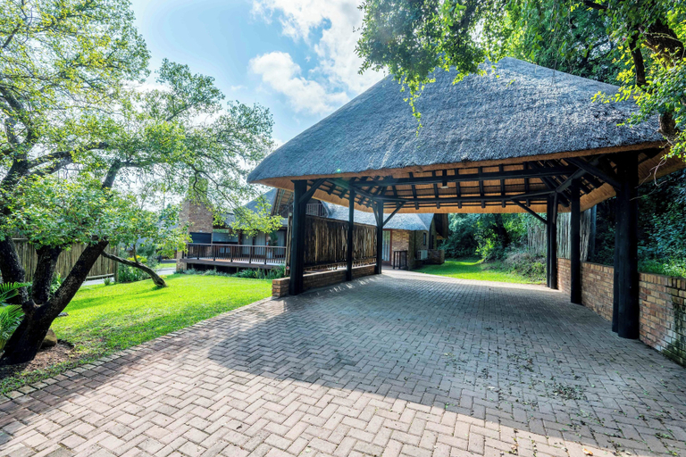 Property grounds, Kruger 531 Luxury Double Storey Chalet, Ehlanzeni