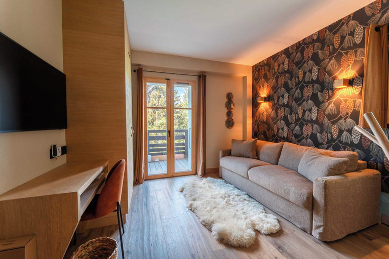 Living area 4, Stunning Chalet - 4br/8p - Megeve, Haute-Savoie