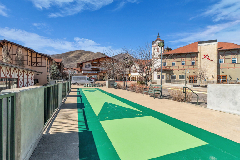Sport court 5, Zermatt Mountain Suite and 1bdr, Wasatch