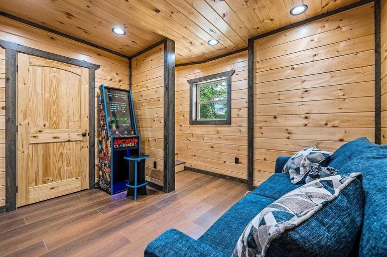 Interior 3, Smoky Ridge Retreat 4 Bedroom Cabin, Sevier