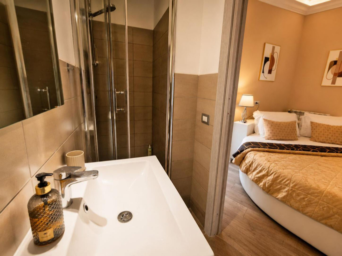 Bedroom 3, GIULIA'S GUESTHOUSE, Roma
