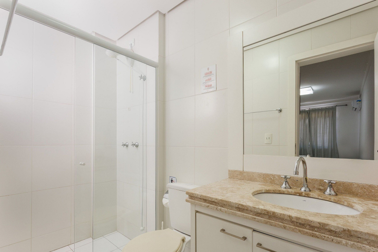 Bathroom 3, Penthouse With Sea View 240m From the Beach Cac025, Florianopolis