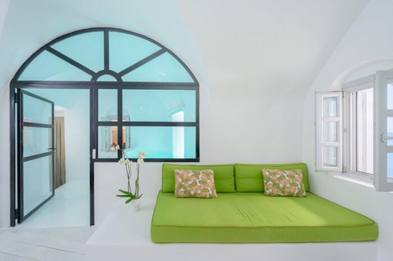 Others 5, Stunning Santorini Villa 1 Bedroom Villa Supreme Private Heated Plunge Pool, South Aegean