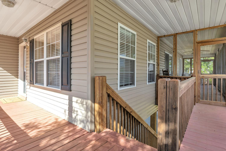 2, Island Delight by Oak Island Accommodations, Brunswick