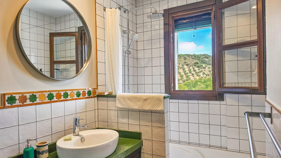 Bathroom, Casa Olea, Córdoba