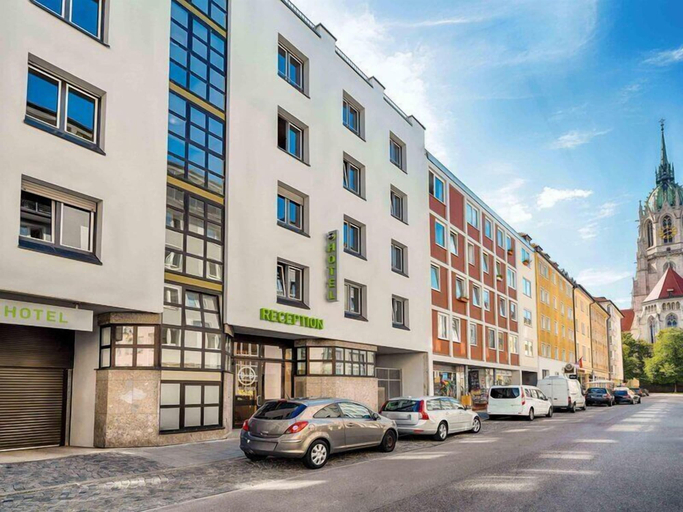 Exterior & Views 2, B&B Hotel München-Hbf, München