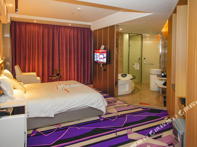 Bedroom 2, Blue Inn (Yantai Railway Station), Yantai