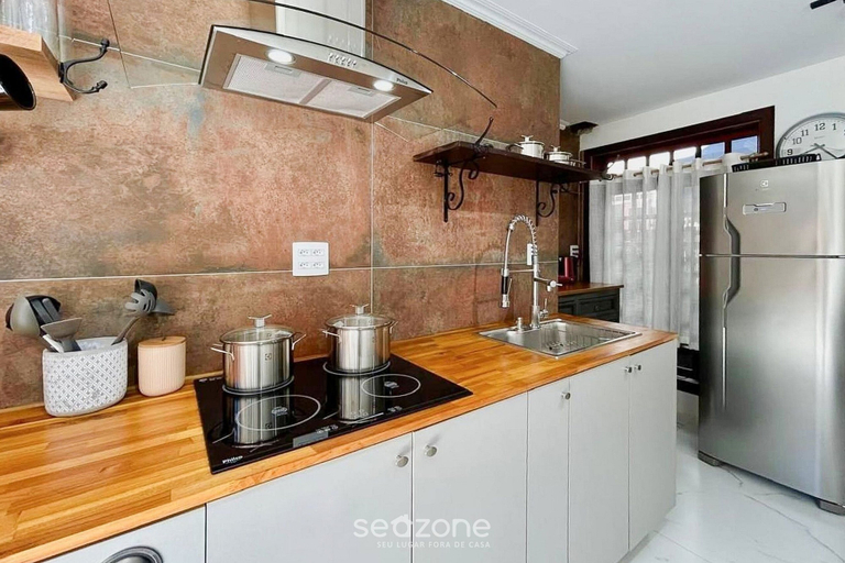 Private kitchen, Apt w Jacuzzi & Garden 350m From the Beach Psn002, Itajaí