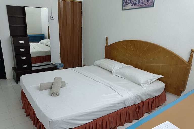 Room 2, VKB FERRINGHI STYLES PENANG GRAND STAR, Pulau Penang