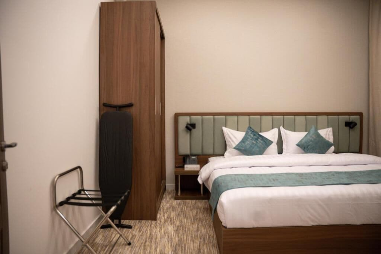 Room 5, Alan serviced apartments