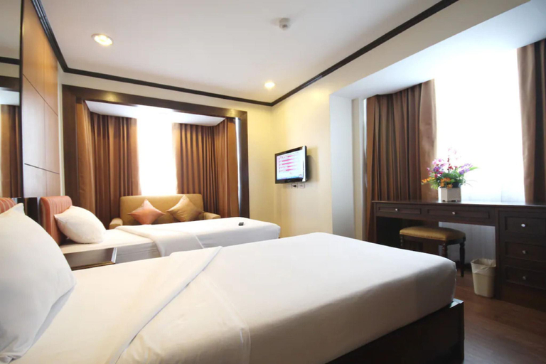 Bedroom 3, Omni Tower Sukhumvit Nana Direct, Khlong Toey