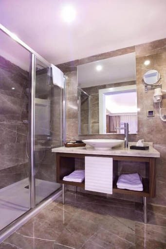 Bathroom 4, Mirilayon Hotel, Fatih
