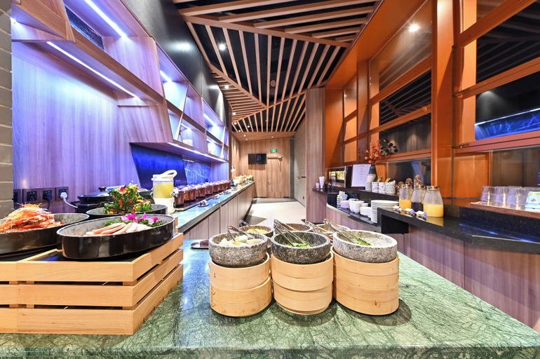 Food & Drinks 5, Crystal Hotel Beijing Nanluoguxiang, Beijing