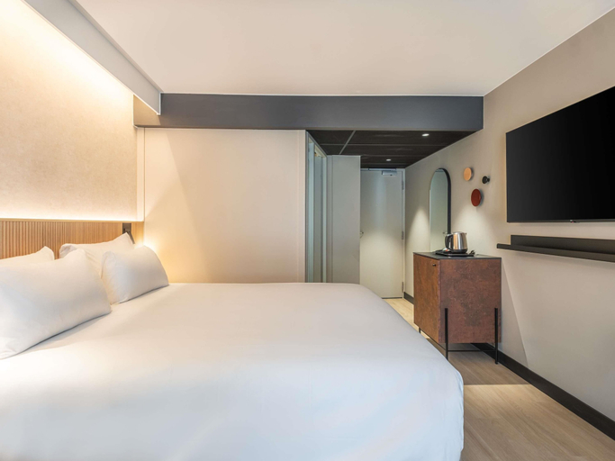 Bedroom 3, Novotel Marseille Centre Gare, Bouches-du-Rhône