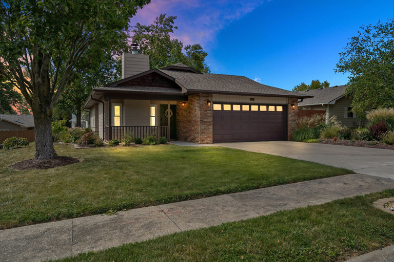 Room 4, 1 5 Miles to Mizzou Spacious Updated Home, Boone