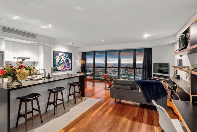 Interior 3, Skyhigh Executive! ~ 2bed/2bath/1car/views ~ CBD, Brisbane