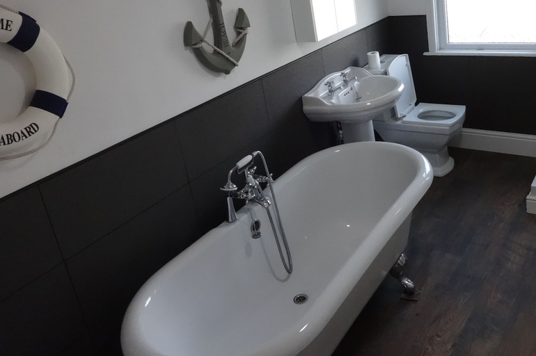 Bathroom 4, Seaview Cottage, Lake District Coast, Haverigg, Cumbria