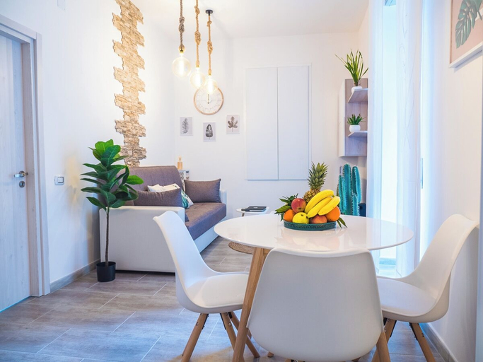 Living area 5, Chiaia Premium Flat, Napoli