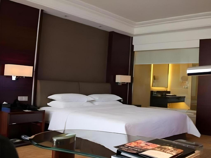 Bedroom 3, Venus Royal Hotel (Kirin Parkview Hotel), Shenzhen