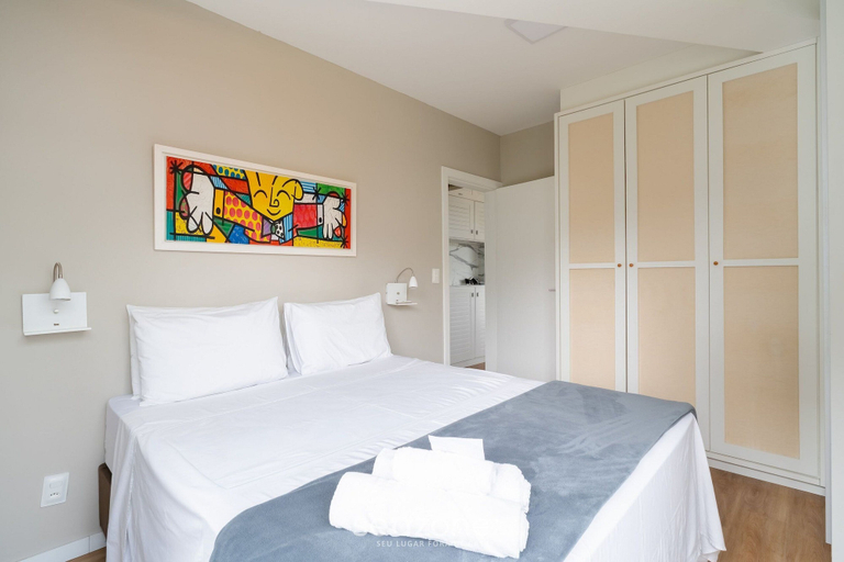 Room 3, Apt Foot in the Sand in Jurere Jbm201, Florianopolis