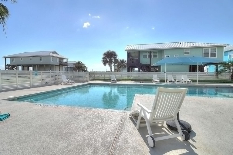 Room 5, Paradise Vibes- Pond Views 2 Balconies, Nueces