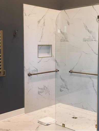 Bathroom, The Royal on Main, Independence