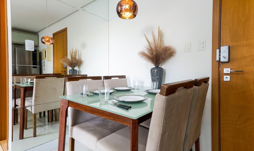 Dining 2, Apartment in a Condominium in Setor Bueno Lhd0403, Goiania
