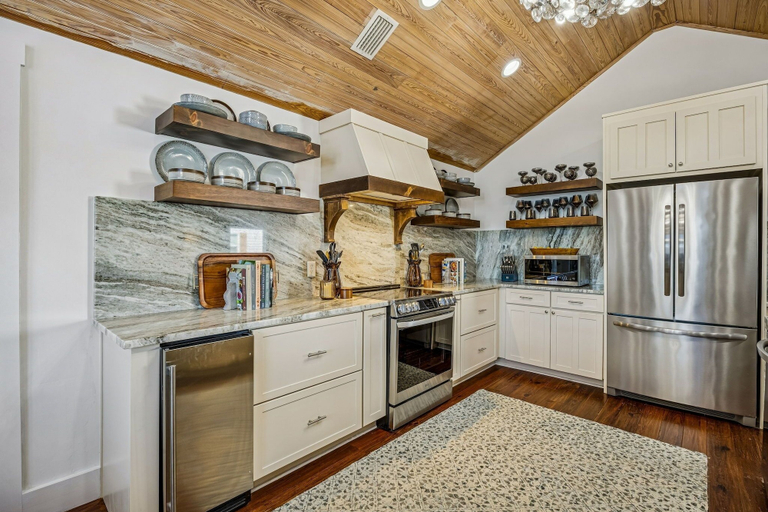 Private kitchen 5, 733a And B Tarpon Avenue 6 Bedroom Home, Nassau