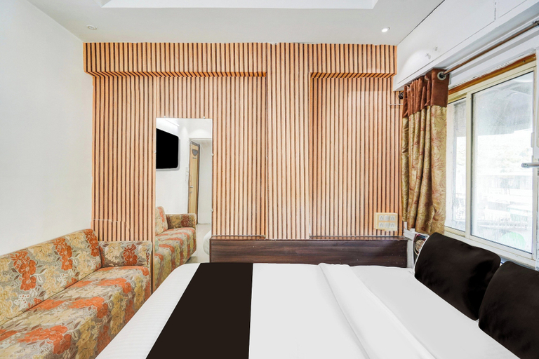 Room 3, Collection O Maninagar East, Ahmadabad