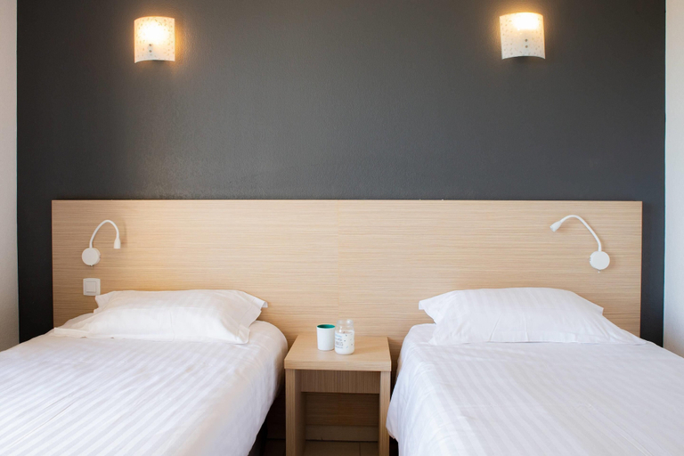 Bedroom 3, Comfort Aparthotel Frejus La Tour De Mare, Var