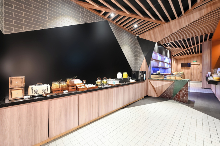 Food & Drinks 5, Crystal Hotel Beijing Nanluoguxiang, Beijing