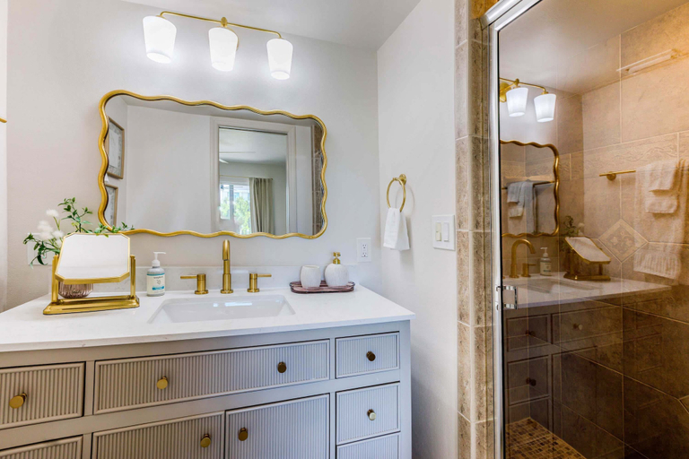 Bathroom 4, Quiet Condo with Pool Ground Floor, Sarasota
