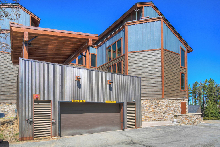 Exterior & Views 2, Atrium 207 Downtown Condos with on-site Hot Tub, Summit