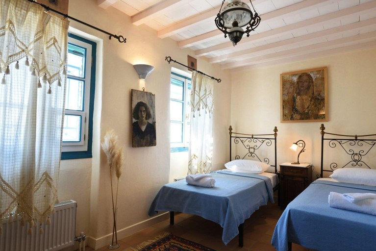 2, Great Tinos Villa Villa Kato Spiti Sea View Triantaros, South Aegean
