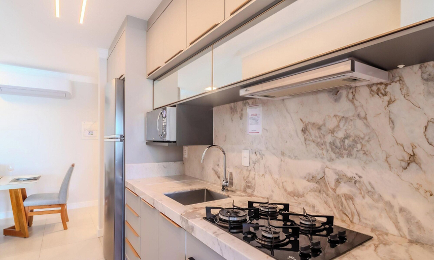 Private kitchen, Apt w/ BBQ & sea View 700m From Beach - Vnva0801, Itapema
