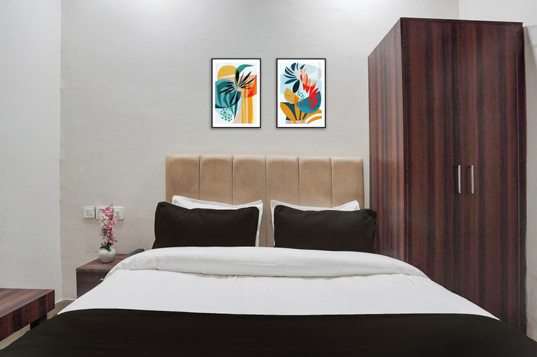Room 3, Patiala Road Crossway Zirakpur, Sahibzada Ajit Singh Nagar