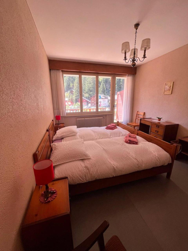Bedroom 4, Hotel Grand-Combin, Entremont
