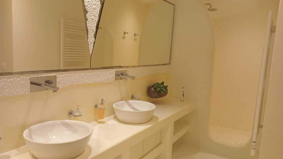 Bathroom 2, mykonos villa collection, South Aegean