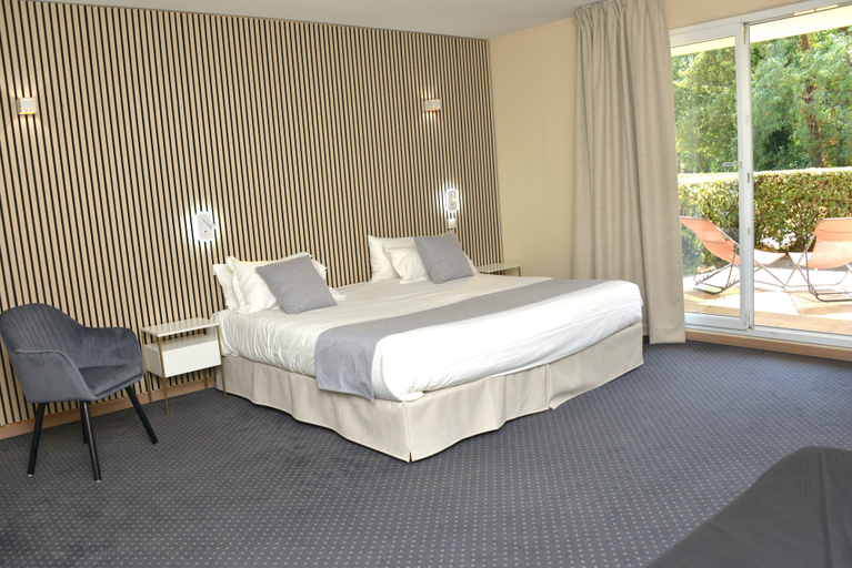 Bedroom 2, Domaine Golf Albon, Drôme