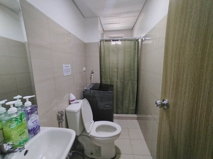 Bathroom 3, CityComfort Stay-near NAIA AIRPORT & MOA, Pasay City
