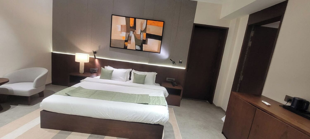 Room 2, Kiwa Banquet & Hotels, Gandhinagar