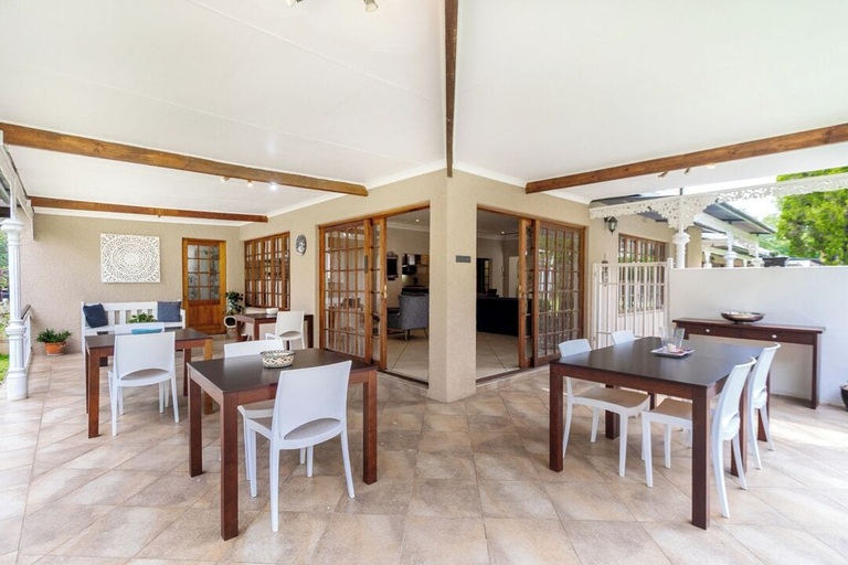 Outdoor dining, Comfort on Cabot, Ekurhuleni