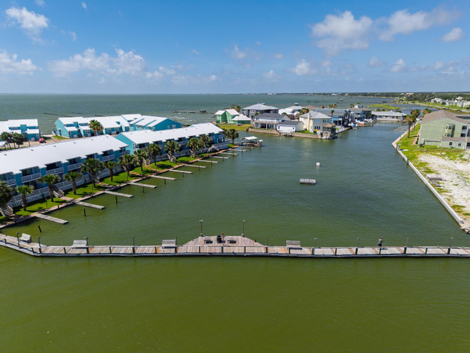 Others 5, Kontiki Beach 222, Aransas