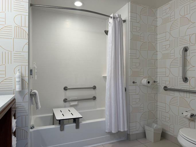 Bathroom 4, Home2 Suites by Hilton El Paso Airport, TX, El Paso