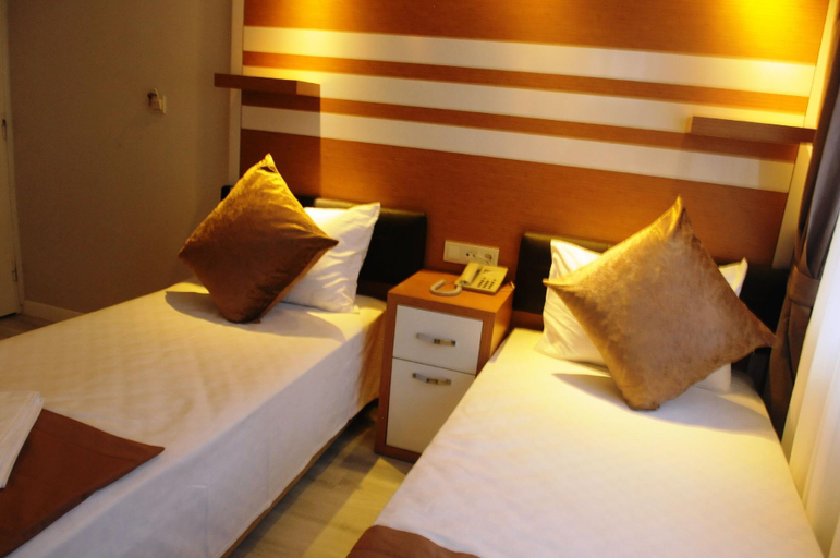 Bedroom 2, HEAVEN BEACH OTEL, Marmaris