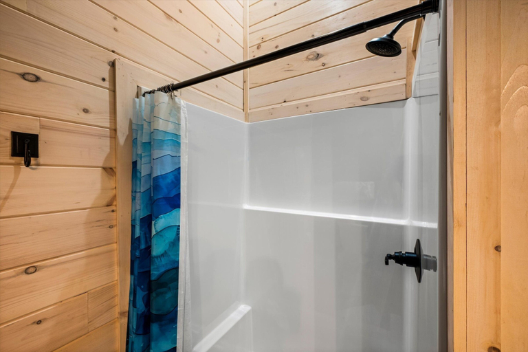 Bathroom 4, Tennessee Sunrise 3 Bedroom Cabin, Sevier